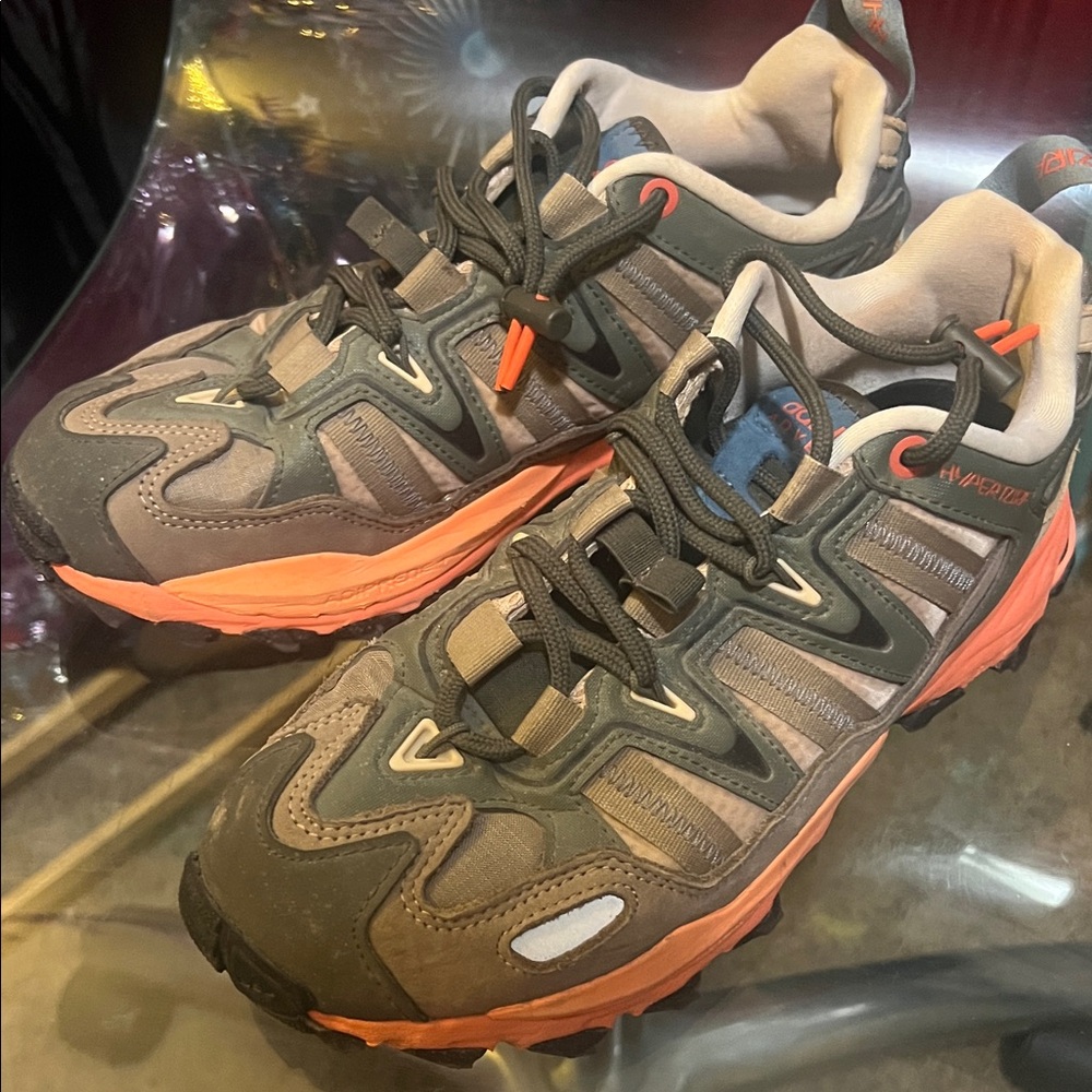 Adidas Hiking Shoes - like new!